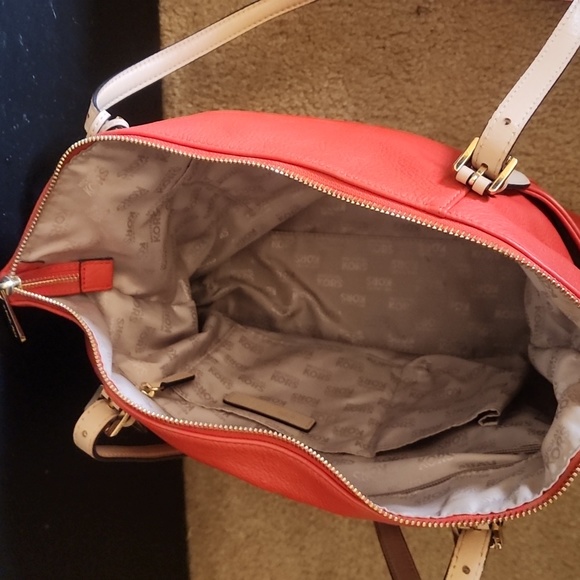 Michael Kors Shoulder Bag - Picture 4 of 7